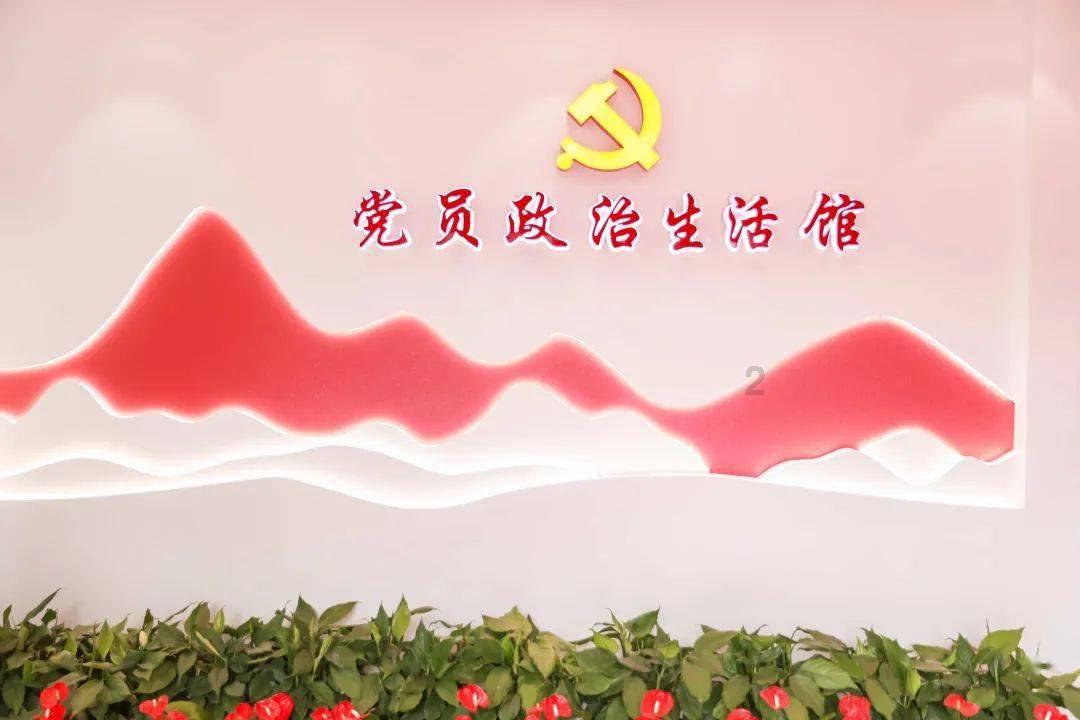 救援受困山洞的男子